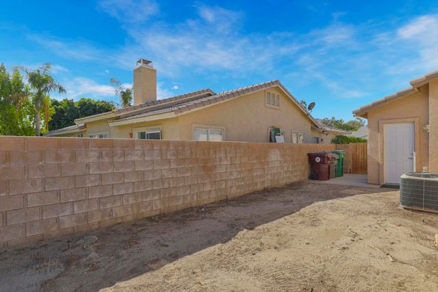 45930 Las Colinas, La Quinta, CA 92253