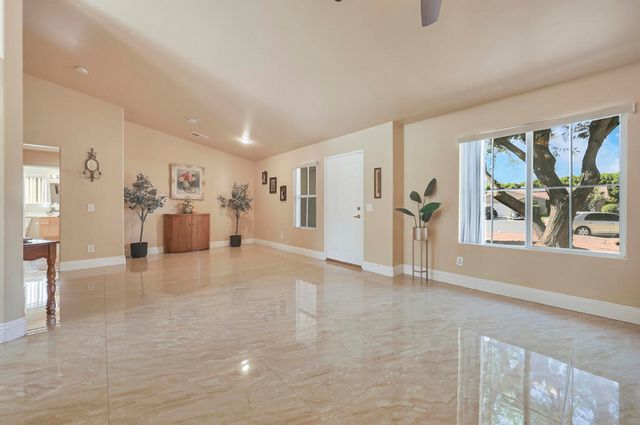 45930 Las Colinas, La Quinta, CA 92253