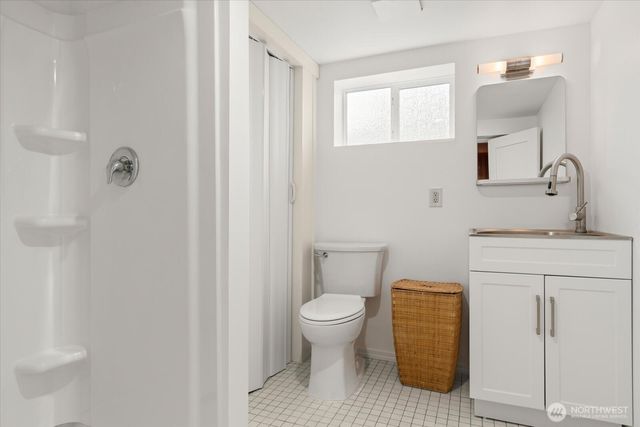 908 N 102nd, Seattle, WA 98133