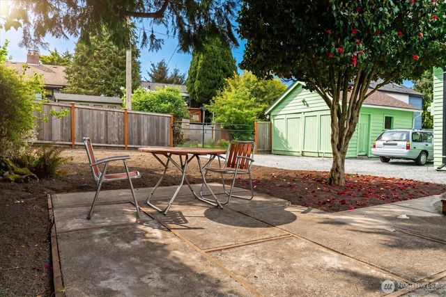 908 N 102nd, Seattle, WA 98133