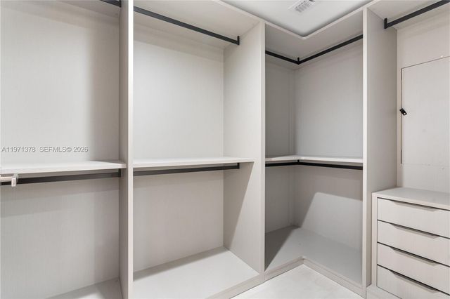 10281 W Bay Harbor Dr 203, Bay Harbor Islands, FL 33154