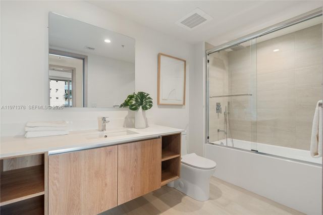 10281 W Bay Harbor Dr 203, Bay Harbor Islands, FL 33154