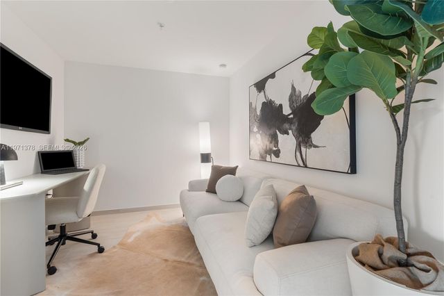 10281 W Bay Harbor Dr 203, Bay Harbor Islands, FL 33154