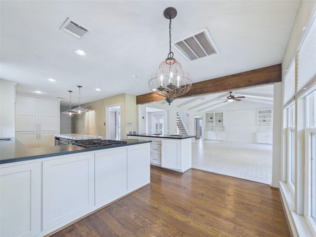 1010 Baronridge Drive, Seabrook, TX 77586