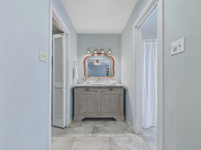 1010 Baronridge Drive, Seabrook, TX 77586