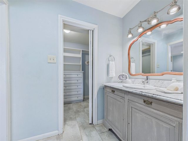 1010 Baronridge Drive, Seabrook, TX 77586