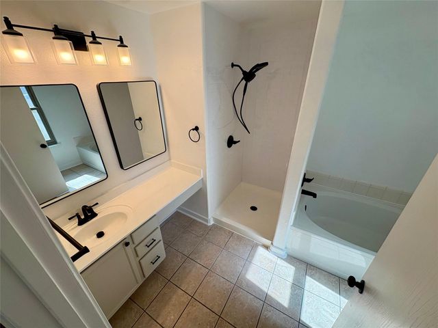 8003 Bannock LN, Austin, TX 78747