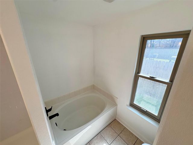 8003 Bannock LN, Austin, TX 78747