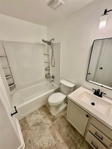 8003 Bannock LN, Austin, TX 78747