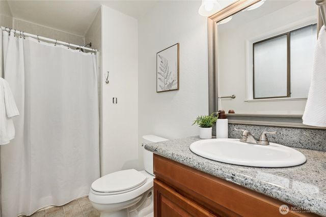 24705 SE 31st Place, Sammamish, WA 98075