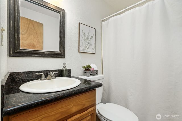 24705 SE 31st Place, Sammamish, WA 98075