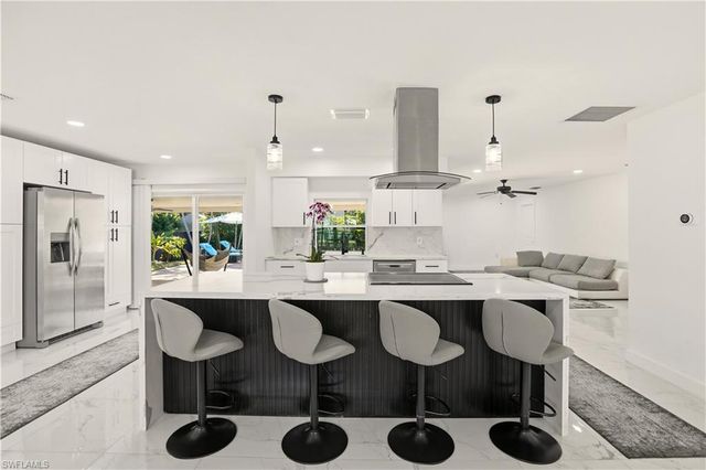 6055 Macbeth LN, Fort Myers, FL 33908