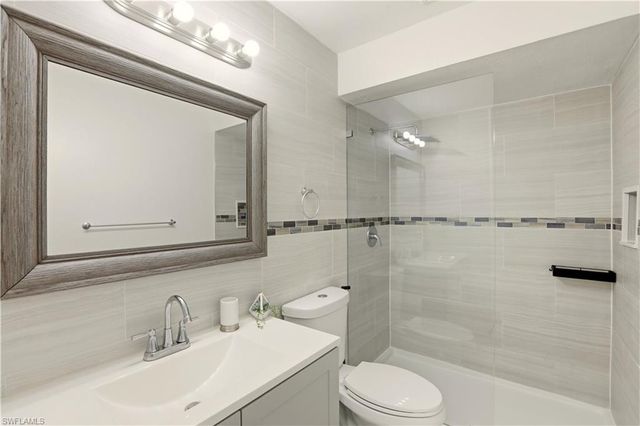 6055 Macbeth LN, Fort Myers, FL 33908