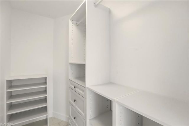 6055 Macbeth LN, Fort Myers, FL 33908