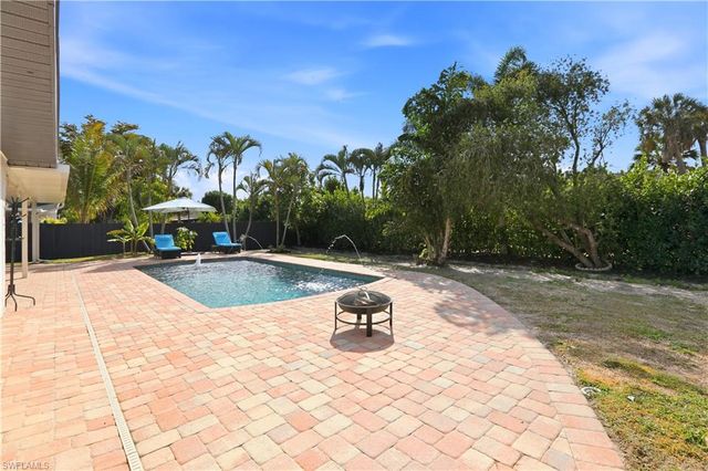 6055 Macbeth LN, Fort Myers, FL 33908
