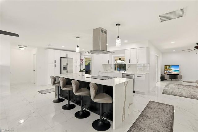 6055 Macbeth LN, Fort Myers, FL 33908