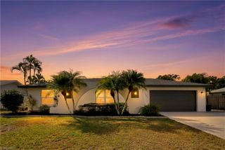 6055 Macbeth LN, Fort Myers, FL 33908