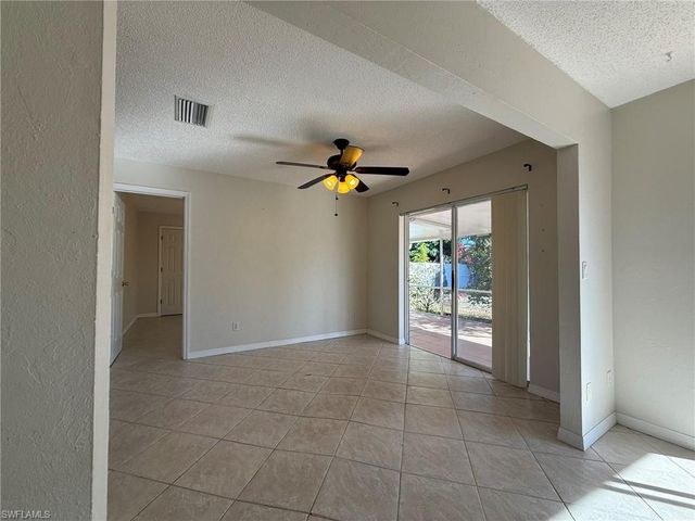 224 SE 3rd TER, Cape Coral, FL 33990