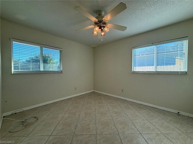 224 SE 3rd TER, Cape Coral, FL 33990