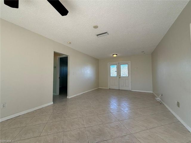 224 SE 3rd TER, Cape Coral, FL 33990