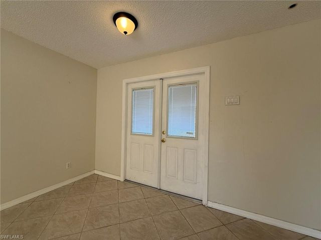 224 SE 3rd TER, Cape Coral, FL 33990