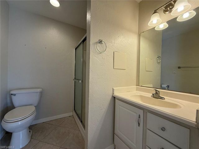 224 SE 3rd TER, Cape Coral, FL 33990