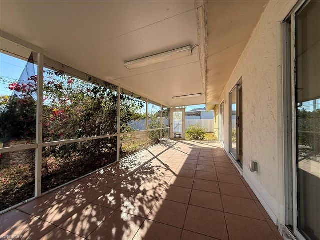 224 SE 3rd TER, Cape Coral, FL 33990