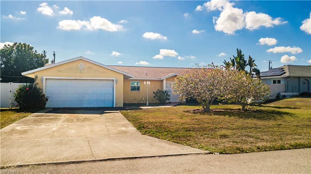224 SE 3rd TER, Cape Coral, FL 33990