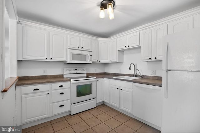 539 GARFIELD AVE, Glenside, PA 19038