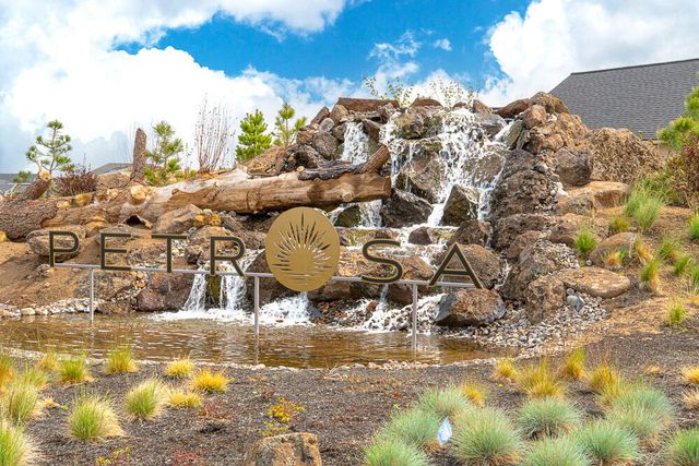 3606 NE Desert Juniper Lane, Bend, OR 97701