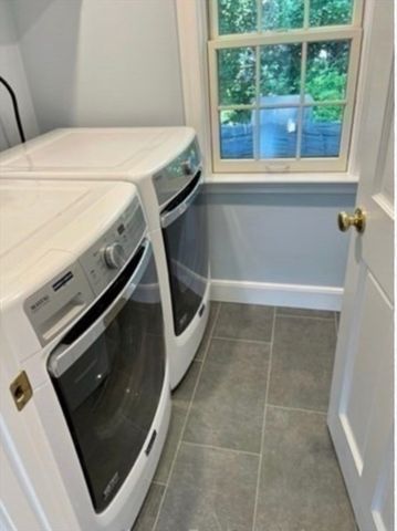 124 Pilgrim Rd, Wellesley, MA 02481