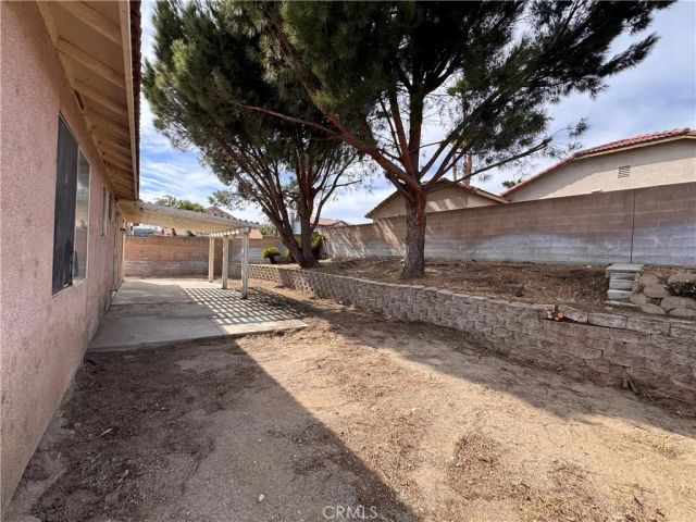 2014 W Dawnview Drive, Rialto, CA 92377