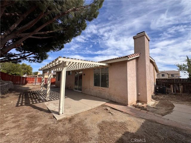 2014 W Dawnview Drive, Rialto, CA 92377