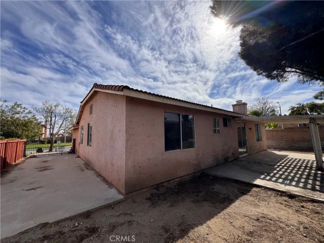2014 W Dawnview Drive, Rialto, CA 92377