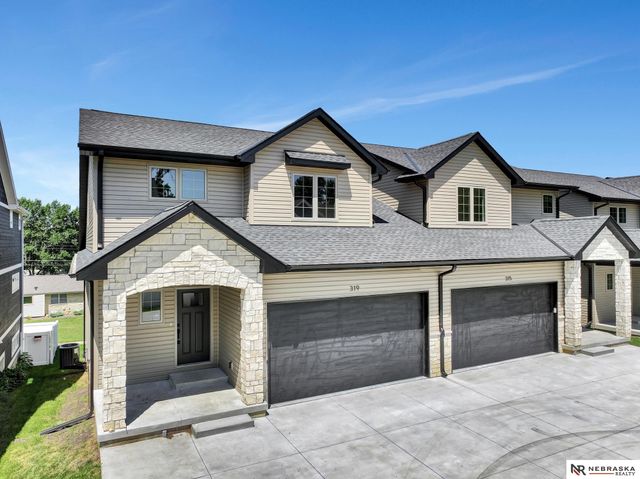 315 S 55th Street, Lincoln, NE 68510