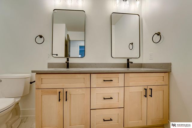 315 S 55th Street, Lincoln, NE 68510