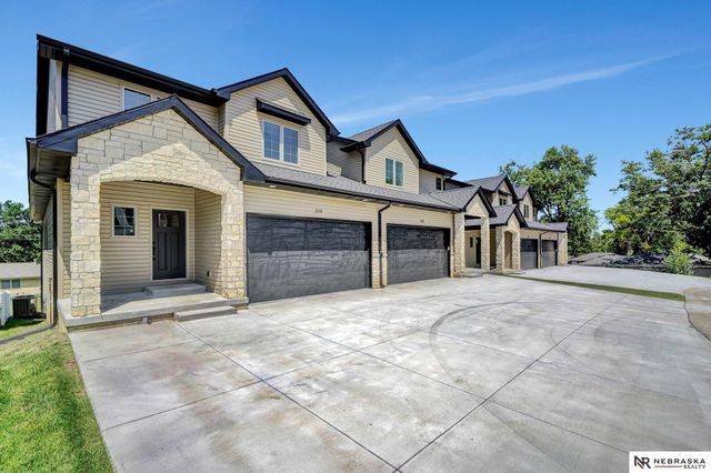 315 S 55th Street, Lincoln, NE 68510