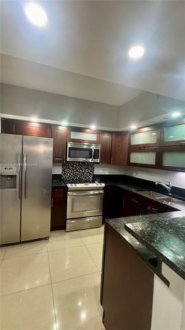 100 N Federal Hwy 1025, Fort Lauderdale, FL 33301