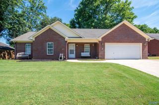 103 Cedar Bluff Court, Harvest, AL 35749