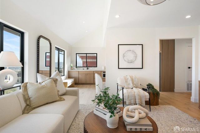 511 Gennessee Street, San Francisco, CA 94127