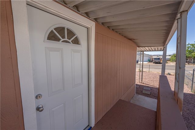 3155 E Neal Avenue, Kingman, AZ 86409