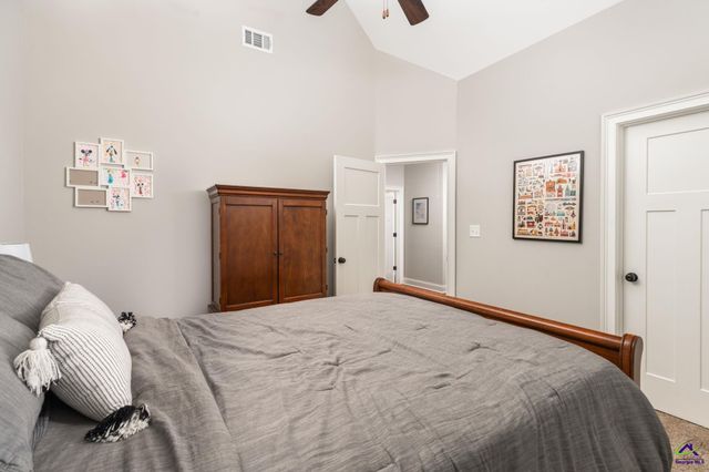 315 Woodlands Boulevard, Kathleen, GA 31047