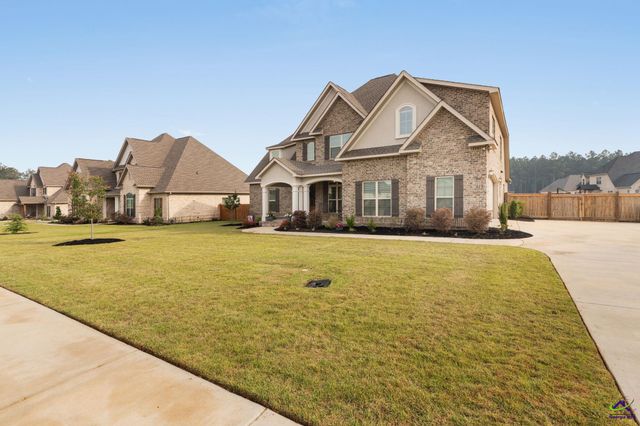315 Woodlands Boulevard, Kathleen, GA 31047