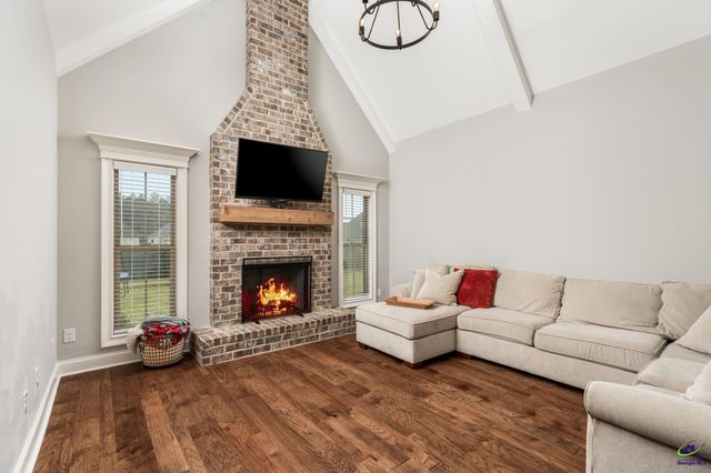 315 Woodlands Boulevard, Kathleen, GA 31047