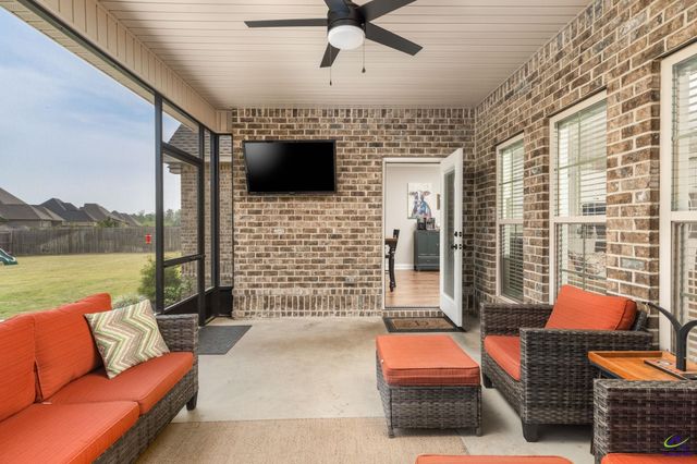 315 Woodlands Boulevard, Kathleen, GA 31047