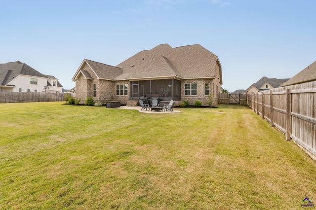 315 Woodlands Boulevard, Kathleen, GA 31047