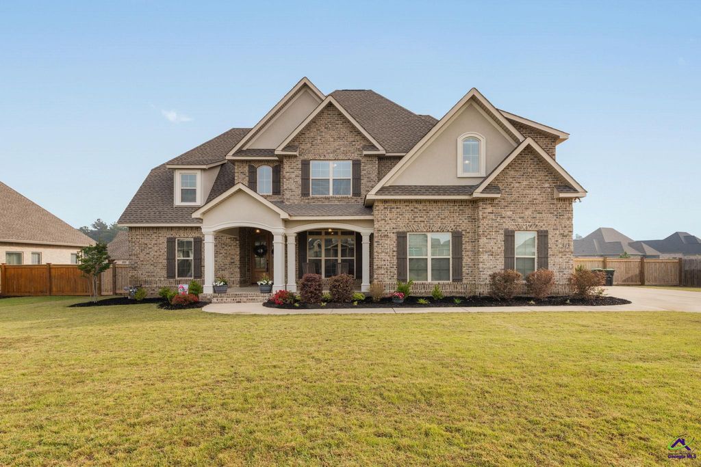315 Woodlands Boulevard, Kathleen, GA 31047