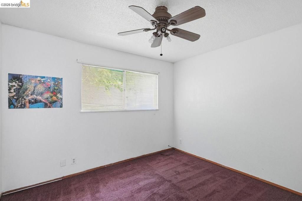 Image 12 of property listing at 933 41St St, Oakland, CA 94608