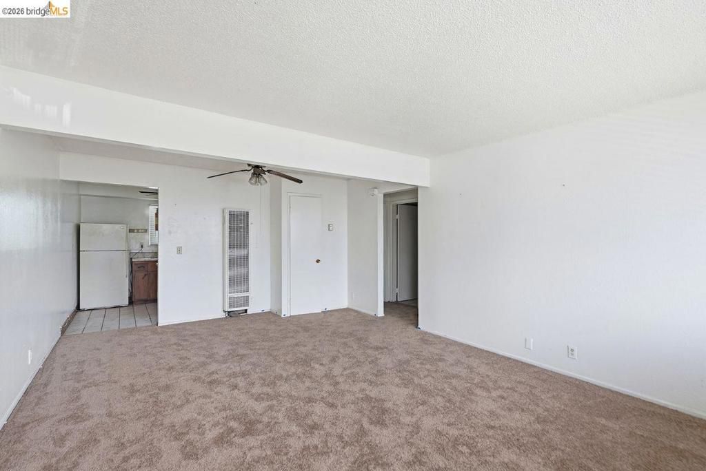 Image 20 of property listing at 933 41St St, Oakland, CA 94608