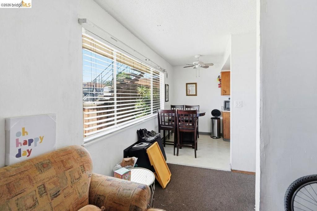Image 35 of property listing at 933 41St St, Oakland, CA 94608